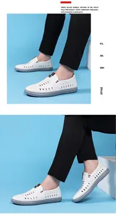 Detailansicht weißer Herren-Slipper mit atmungsaktivem Mesh und Streifen-Webband-Dekor