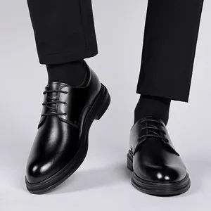 Klassische schwarze Leder-Derbyschuhe für Herren mit dicken Sohlen für Business und Freizeit