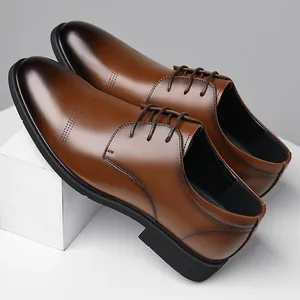 Καφέ δερμάτινα παπούτσια brogue με ντεγκραντέ φινίρισμα και αντιολισθητική σόλα