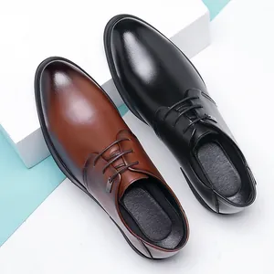 Klassische Derby-Schuhe für Herren aus Leder in Schwarz und Braun für formelle Anlässe