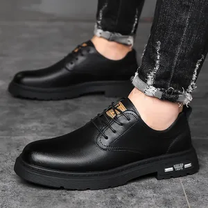 Men's retro black leather casual shoes with thick rubber soles and lacing detail