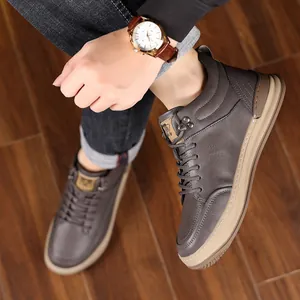 Wasserdichte, warme hohe Herren-Winterstiefel mit dickem Fleece-Futter und robustem Leder
