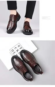 Nahaufnahme brauner Business-Lederschuhe mit wasserfestem Finish und dicker Gummisohle