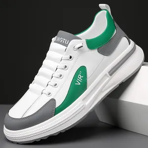 Chaussures de Skate Décontractées à Semelle Épaisse pour Hommes en Cuir Croûte Sneakers Basse Mode Bloc de Couleur Lacets