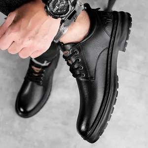 Classic black leather lace-up casual shoes for men with thick non-slip rubber sole