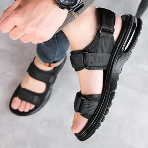 Sandali sportivi da uomo in pelle nera con cuscino d'aria e cinturini in velcro