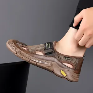 Sandales de sport marron pour hommes avec mesh respirant et semelles épaisses
