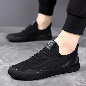 Zapatillas transpirables de malla negra para hombre con motivo de dragón y diseño ligero