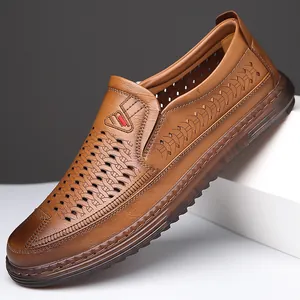 Mocassins Décontractés Creux pour Hommes Été Respirants Chaussures Sans Lacets Semelle Souple Croûte de Cuir Chaussures de Business Antidérapantes