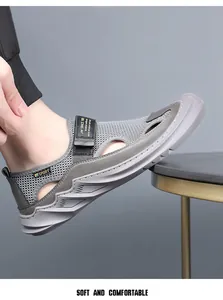 Seitenansicht der atmungsaktiven Herren-Mesh-Sandalen mit JW-Klettverschluss und dicker Sohle