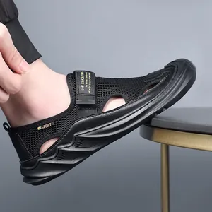 Herren Sport-Sandalen in Schwarz mit atmungsaktivem Mesh und verstellbarem Klettverschluss