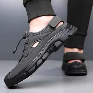 Men's closed-toe outdoor sports sandals with breathable mesh and anti-slip rubber sole