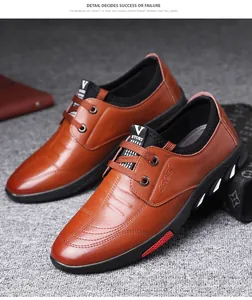 Vue détaillée de dessus des chaussures décontractées en cuir marron pour hommes à lacets