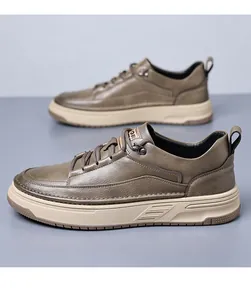 Détails de chaussures décontractées en cuir marron pour hommes avec semelle épaisse en gomme