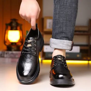 Polished black leather men's dress shoes with warm lining and thick anti-slip sole