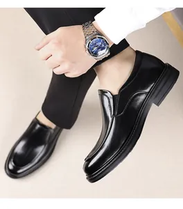 Mocassins de bureau en cuir noir poli pour hommes avec semelle épaisse antidérapante