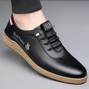 Chaussures décontractées en cuir noir pour hommes avec semelles antidérapantes kaki