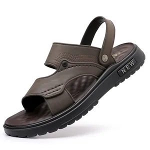 Donkerbruine heren sandalen van leer met latex zool en verstelbare hielband