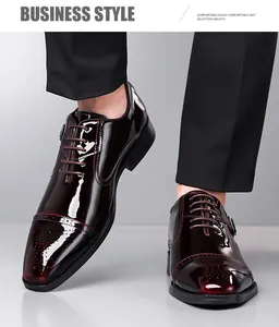 Détails de chaussures derby brogue bordeaux foncé avec finition en cuir verni brillant