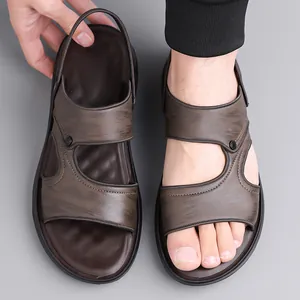 Ademende bruine heren sandalen met zachte zolen en comfortabele strandbandjes