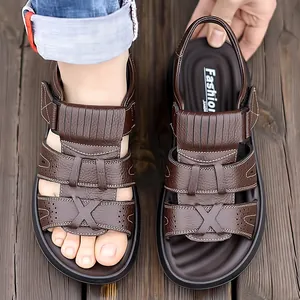 Herren-Sandalen aus dunkelbraunem Leder mit Klettverschluss und dicker Gummisohle
