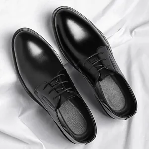 Zapatos Derby clásicos de cuero negro para hombre con cordones y diseño de punta redonda