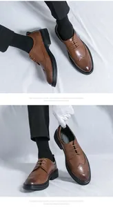Dettaglio scarpe Brogue marroni con suole in gomma antiscivolo ad alta densità