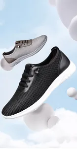 Détail des baskets en mesh respirant montrant des semelles légères et lacets élastiques