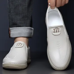 Mocasines de cuero beige para hombre con suela suave y diseño casual 777 antideslizante