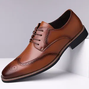 Men's Business Leather Shoes British Brogue Wingtip Carved Cowhide Formal Wedding Shoes Soft Rubber Sole Retro Derby Dress Shoes