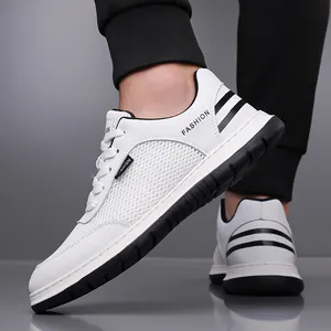 Atmungsaktive Herren-Mesh-Sneaker in Schwarz-Weiß mit weicher, dämpfender Sohle
