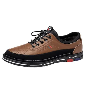 Scarpe casual da uomo in pelle marrone e nera con suola spessa in gomma e finitura testurizzata