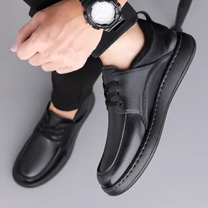 Chaussures en cuir noir pour hommes, style chic et décontracté avec semelle antidérapante