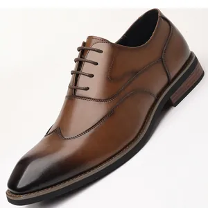 Chaussures derby business pour hommes en cuir poli dégradé marron foncé avec lacets