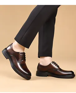 Side view of men's brown derby shoes with gradient leather and thick rubber soles