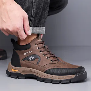Herren-Outdoor-Wanderschuhe in Braun mit rutschfester Gummisohle und warmem Futter