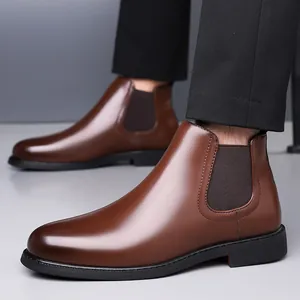 Bottines Chelsea classiques en cuir marron foncé pour homme avec bande élastique latérale