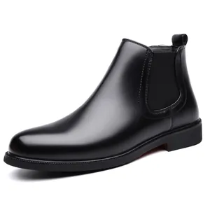 Bottines Chelsea en cuir noir brillant pour homme avec panneaux élastiques latéraux