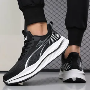 Scarpe sportive classiche in mesh traspirante bianco e nero con suola spessa ammortizzata