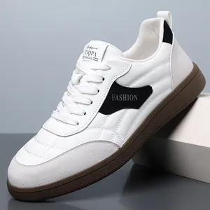 Men's Fashion Casual Board Shoes Trendy Retro Sneakers Lightweight Non-slip Outdoor Low-top Skate Shoes Microfiber Leather