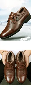 Details von Herren Lederschuhen mit warmem Plüschfutter und robuster Gummisohle