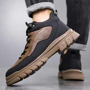 Herren Winterschuhe mit braunem Leder-Patchwork und einer dicken Gummisohle