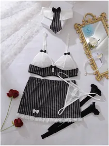 Ensemble lingerie 5 pièces à rayures comprenant soutien-gorge, jupe, cravate et bas