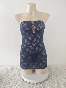 Détails de lingerie en dentelle bleu foncé avec boucles en strass en forme de cœur