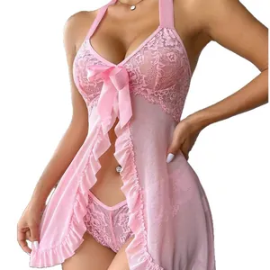 Ensemble lingerie rose en dentelle et mesh avec licou, nœud et nuisette transparente