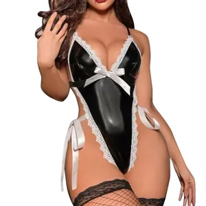 Body sexy en similicuir noir avec bordure en dentelle blanche et petits nœuds