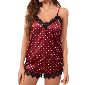 Ensemble de pyjama en satin bordeaux à pois avec dentelle noire pour femmes
