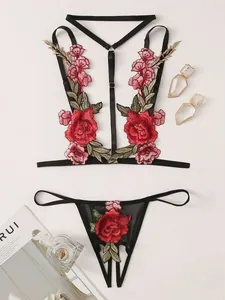 Ensemble de Lingerie Sexy pour Femmes Brodé de Fleurs Soutien-gorge Harness et String Top And Bottom Sous-vêtements Séduisants
