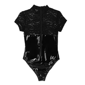 Body sexy en dentelle noire et cuir verni avec col montant et fermeture éclair devant
