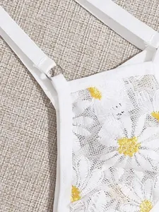 Détails de lingerie en dentelle brodée de marguerites avec bretelles réglables